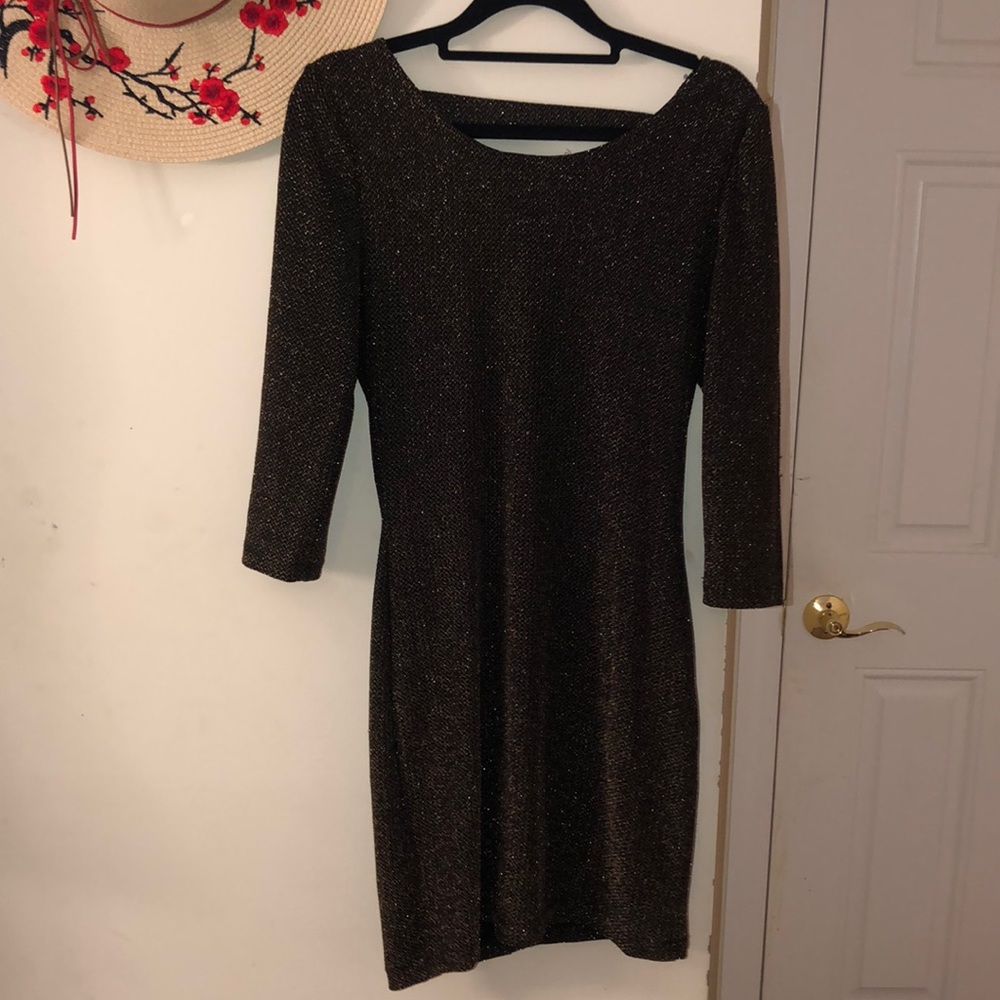 Body con sparkly gold dress